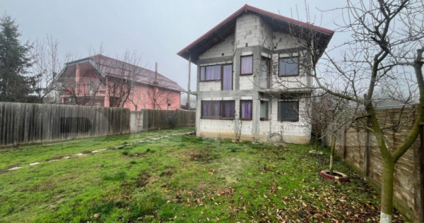 Casa 6 camere + anexa, 811 mp teren, zona leamna de sus