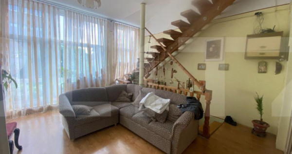 Casa individuala cu 7 camere, 210 mp utili, 410mp teren, gri
