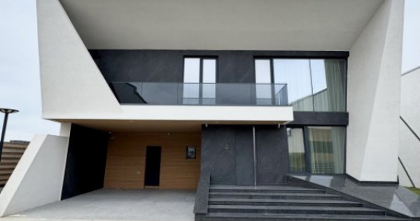Vila smart individuala finalizata | 5 camere 215 mp, teren 5