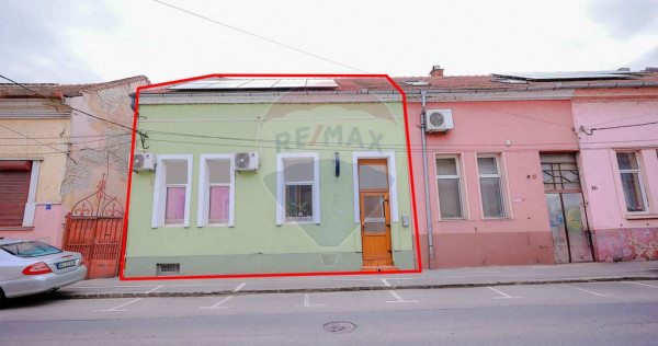 De vânzare clădire cu 7 camere în zona ultracentrală