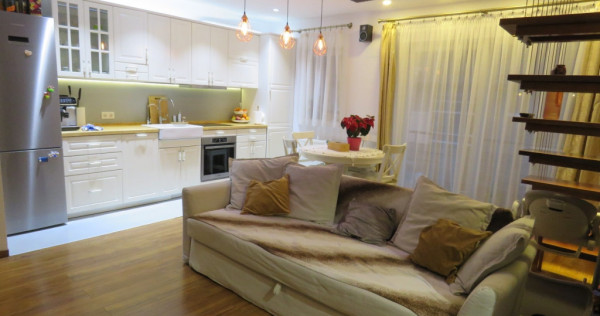 Apartament 3 camere, boxa, garaj, central