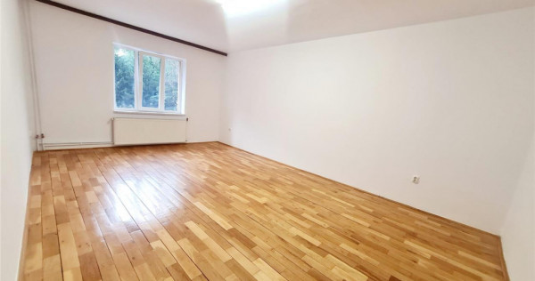 Rezidenta renovata integral,florilor: locuinta birouri after