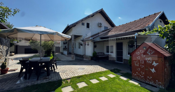 Casă individuală spațioasă, situată în zona centrală