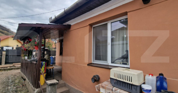 Casa individuala, teren 950 mp, apahida