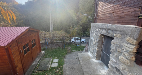 Casă bătrânească renovată baile olanesti, valcea, sat cheia