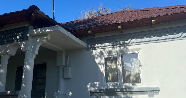 Casă + curte mare, renovari recente, la 20km de craiova