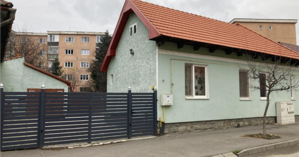 Casa 3 camere, recomandata:centru servicii cabinet birouri