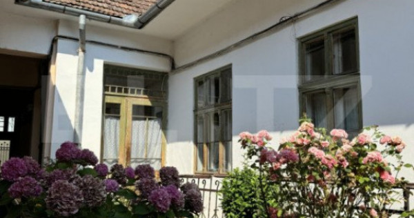 Casa cu 3 camere , 140mp, zona ultracentrala