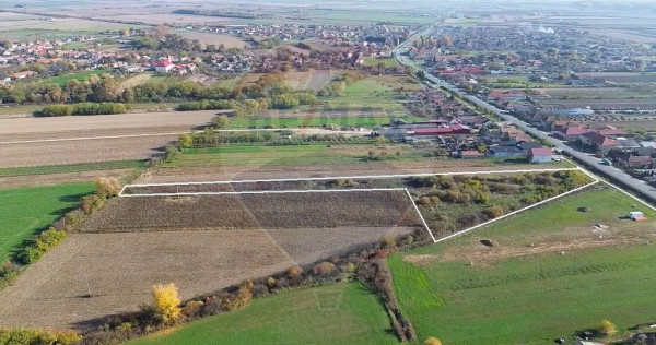 Teren intravilan 7600mp la 5km fata de satu mare