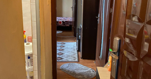Apartment 2 camere zona 9 mai parter