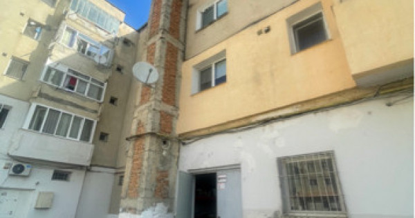 Spațiu comercial/producție 158mp în roman