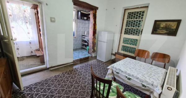 Casa cu 3 camere, 90 mp, teren de 200 mp, zona centrala