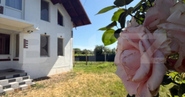 Casa cu 3 camere, suprafata utila 105mp,suprafata teren 478m