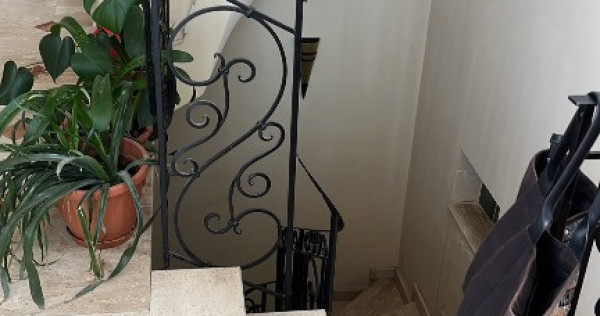Vila in zona centrala(chicus)
