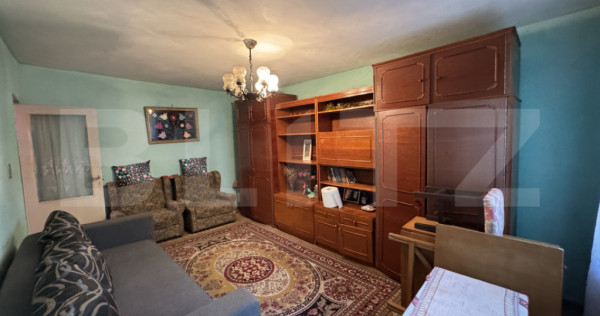 Apartament 2 camere decomandat, etaj 1, zona 23 august