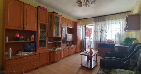 Apartament cu 3 camere in zona grigore haidau