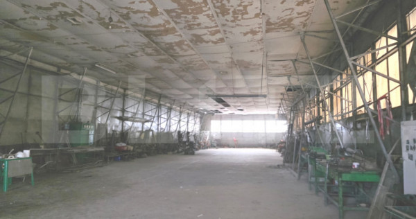 Teren 2.412 mp cu hală 600 mp – front 32,5 m, acces direc