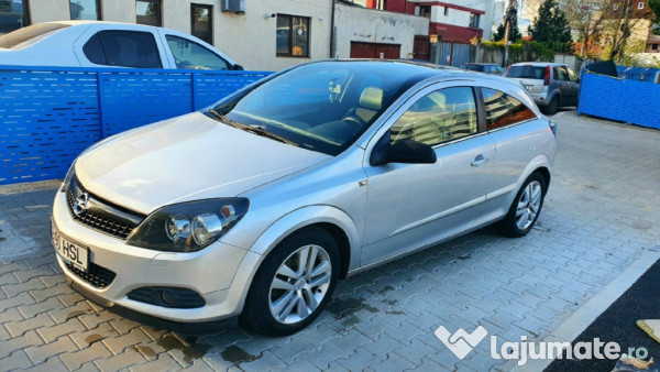 Opel astra gtc panoramic