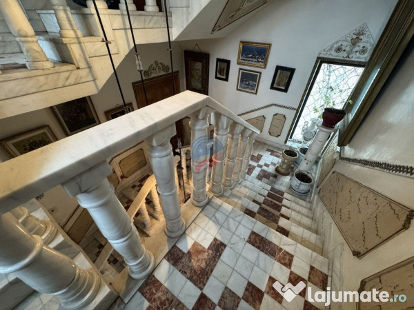 Casă impresionantă ultracentral, se accepta si apartame...