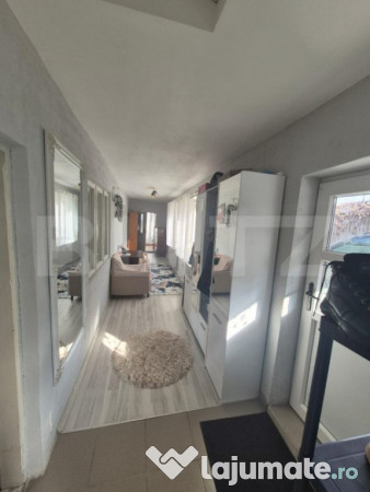 Casa de vanzare, cu 3 camere, 80 mp, teren 480 mp, zona bres