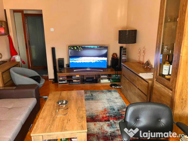 Apartament 3 camere decomandat - Podu Roș, Bulevardul Socol