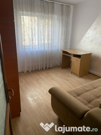 Închiriez apartament mobilat 2 camere Micro 39