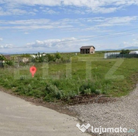 Teren intravilan 500 mp zona izvor