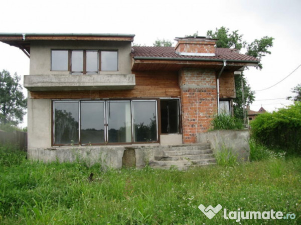 Vila, lacul pasarea langa bucuresti