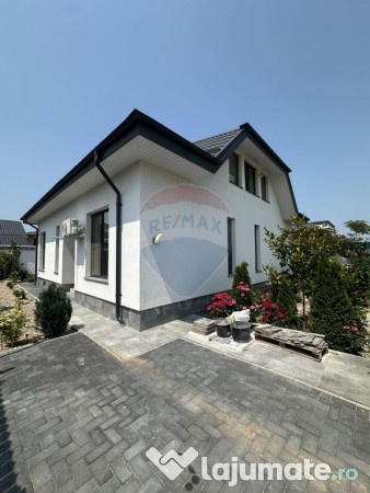 Casa cu 4 camere de vânzare în buftea