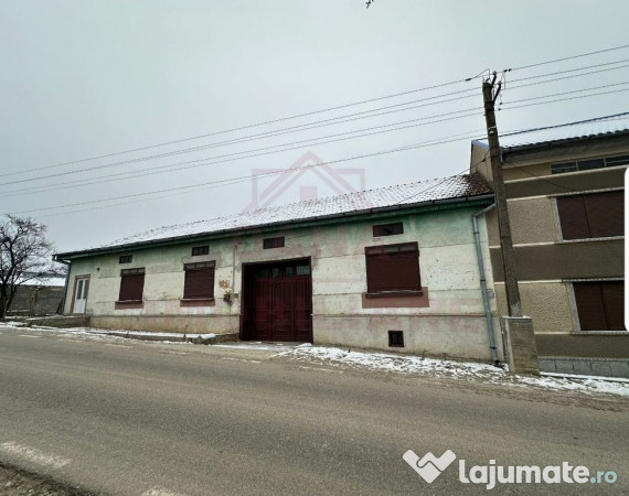 Casă de vînzare în ilova\7 camere, jud.caraș-severin