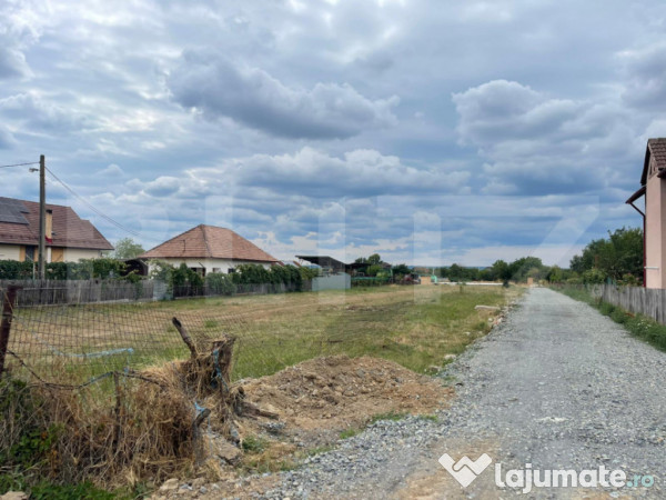 ???? teren intravilan de 473 mp, utilități complete – al