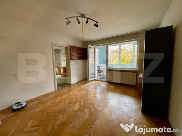 Apartament de vanzare, cu 2 camere, 52 mp, etaj 3, dambu pie