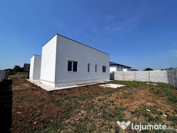 Casa in stil mediterenean cu 4 camere, 2 bai si teren generos de 412 m