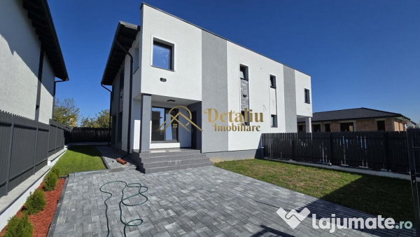 Casa tip 1/2 duplex, Cetate - Dealul Furcilor.