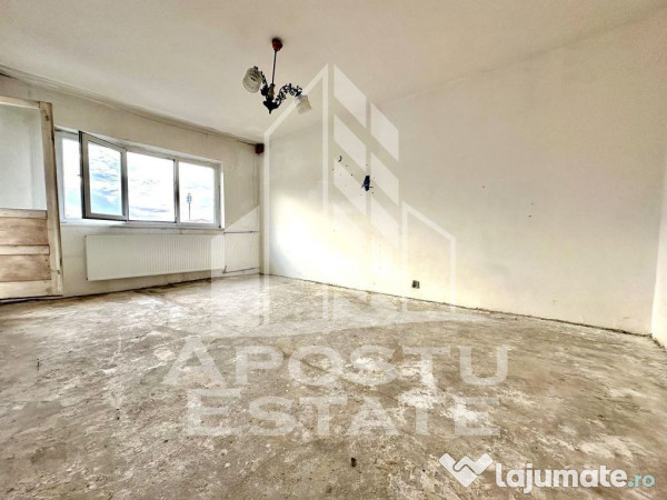 Apartament 2 camere, decomandat, zona Soarelui