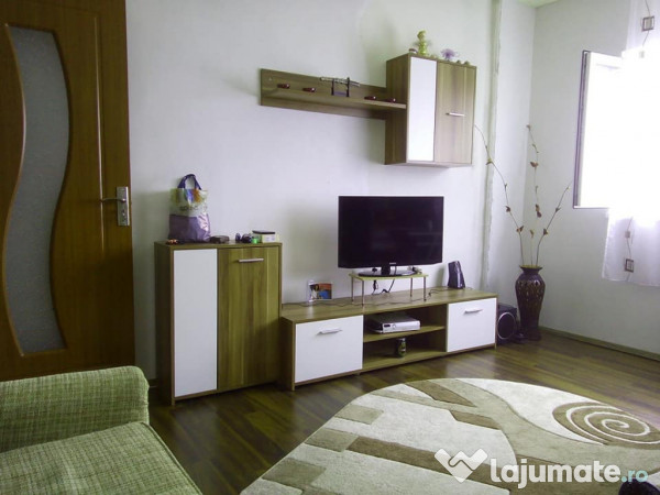 apartamente de vanzare lupeni