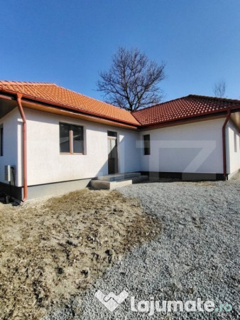 Casa 2 camere livezeni semifinisata