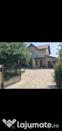 Vilă situată la 7 km de ploiești, p+m, an construcție 2007