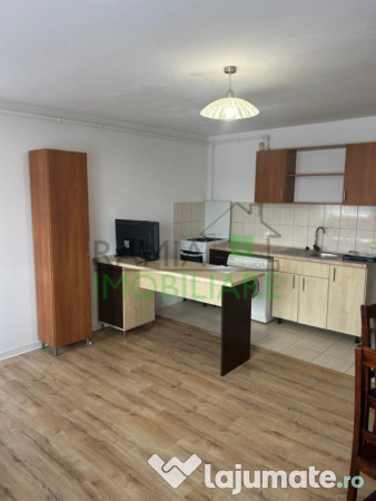 Apartament 2 camere, zona 13 decembrie