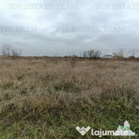 Teren de 7700mp in potigrafu