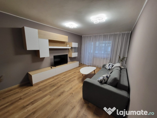 Închiriez apartament modern, 2 camere, centrul Constantei, totul nou