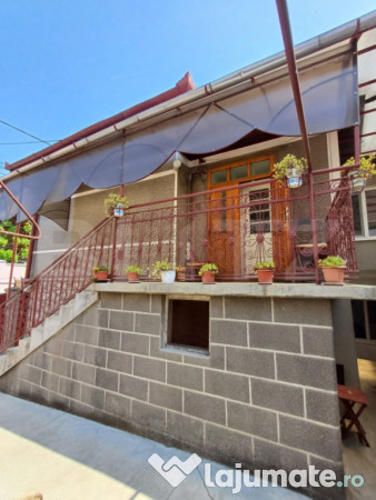 Casa de vanzare, 91 mp, in zona centrala din turda