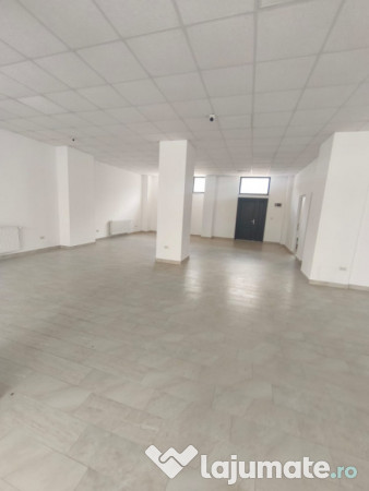 Spatiu comercial de inchiriat, parter, 153mp open space, rad