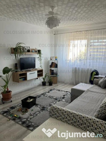 Apartament cu 3 camere, 2 bai-zona craiter