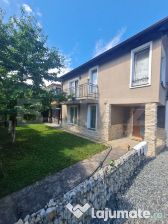 Casa individuala, 4 camere, garaj, zona florilor