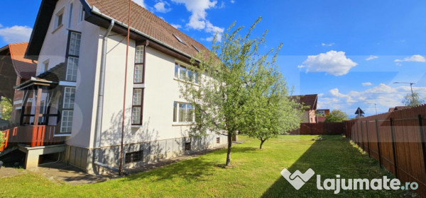 Apartament de 100mp dintr-o casa, zona spitalului, sfantu gh