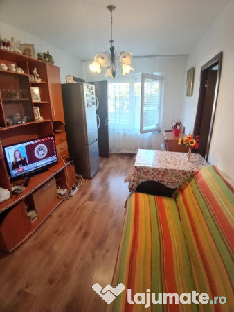 Apartament 2 camere vanzare/schimb