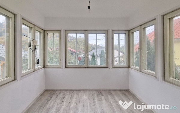 Aproape de castelul cantacuzino