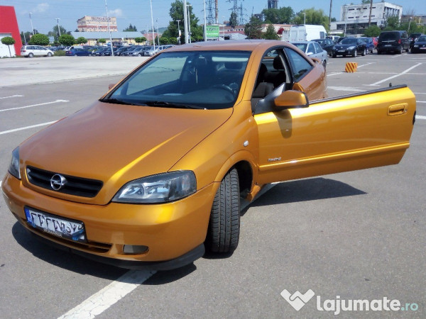 Ваза astra gold