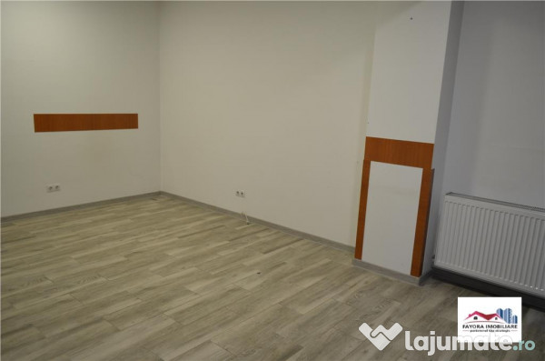 Apartament Bloc Nou 3 Camere 2 Bai si 2 Parcari Private de